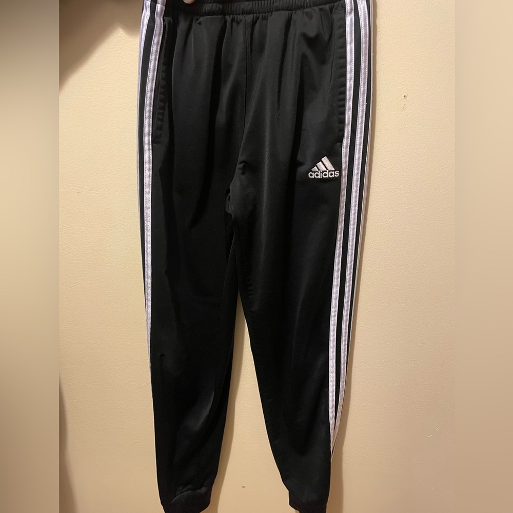 Boys size medium 10/12 Adidas pants